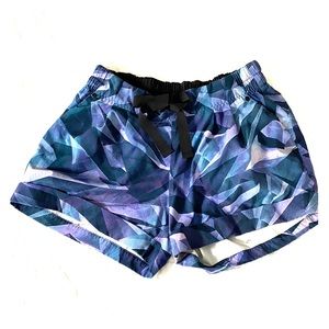 🍋 Lululemon shorts size 6